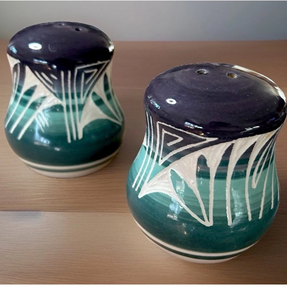 Mesa Verde Pottery Native Navajo Salt & Pepper Shakers Purple/Teal 3”